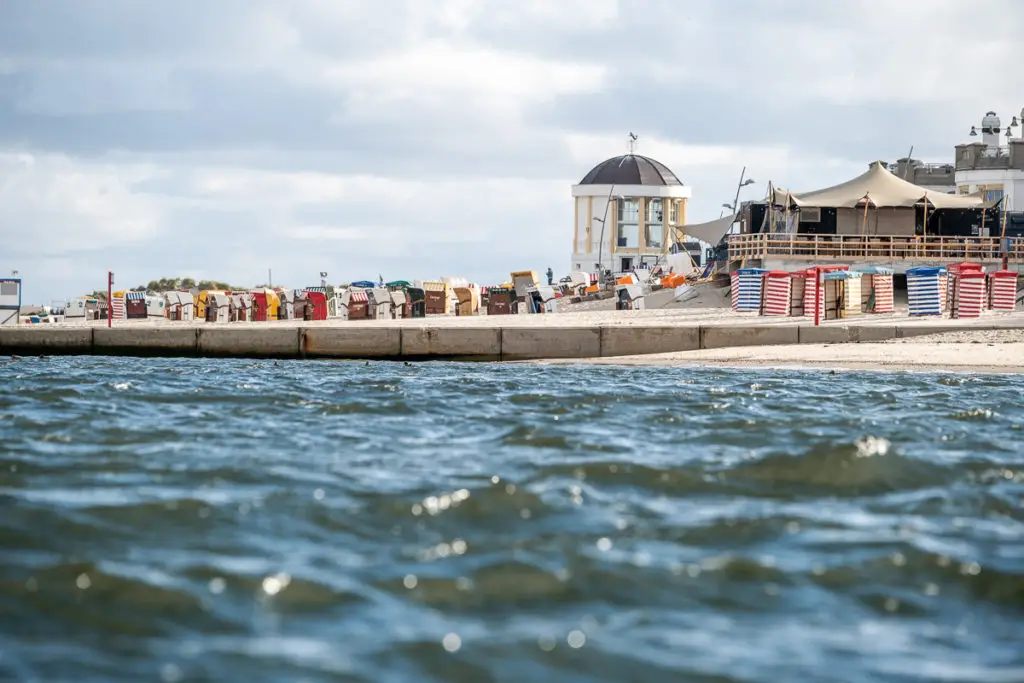 Blick auf das Musik-Pavillion der Nordseeinsel Borkum